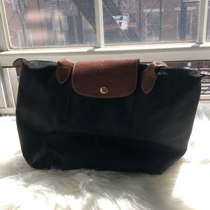 Small black longchamp